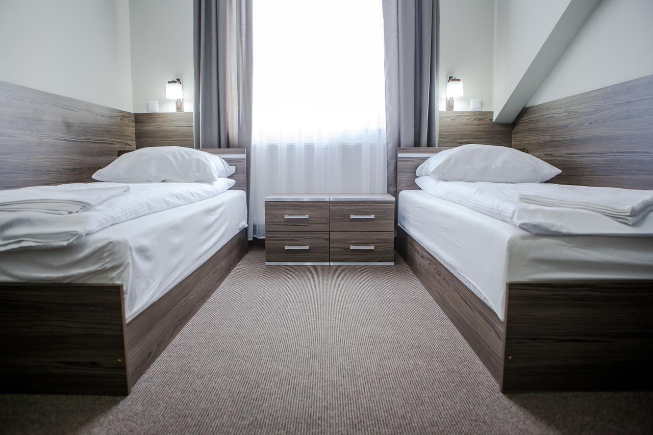 Motel Domowy Gosciniec Ломжа Экстерьер фото